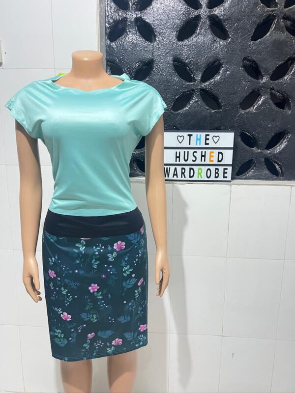Charming two-piece outfit
