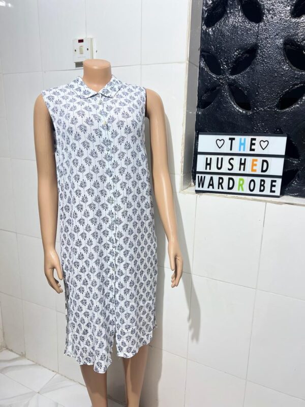 White Sleeveless shirt dress