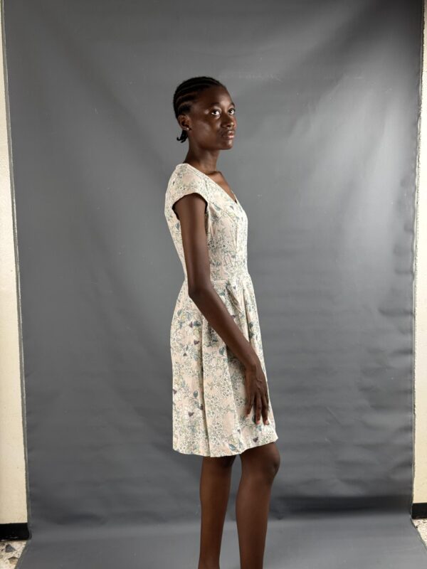 Romantic cream floral dress - Image 7