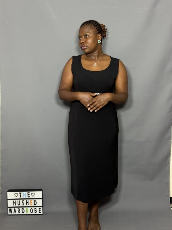 Elegant black midi dress - Image 2