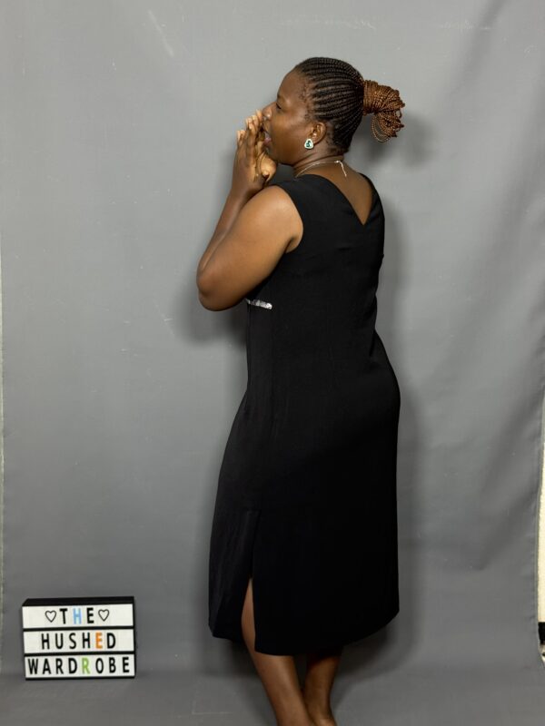 Elegant black midi dress - Image 4